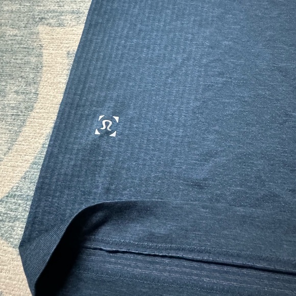 NWT Lululemon metal vent tech t shirt - Picture 6 of 6